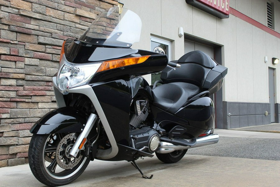 2016 Victory Motorcycles Vision Gloss Black