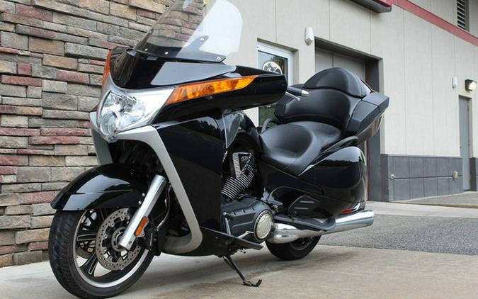 2016 Victory Motorcycles Vision Gloss Black