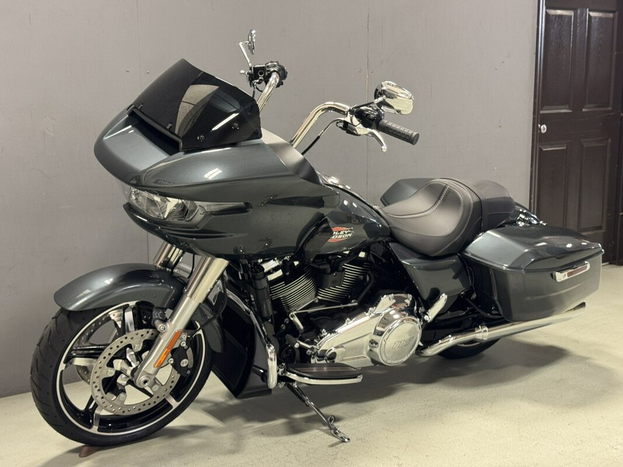 FLTRX 2025 Road Glide®