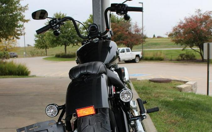 2025 Harley-Davidson® FXBB - Street Bob®