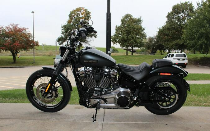 2025 Harley-Davidson® FXBB - Street Bob®