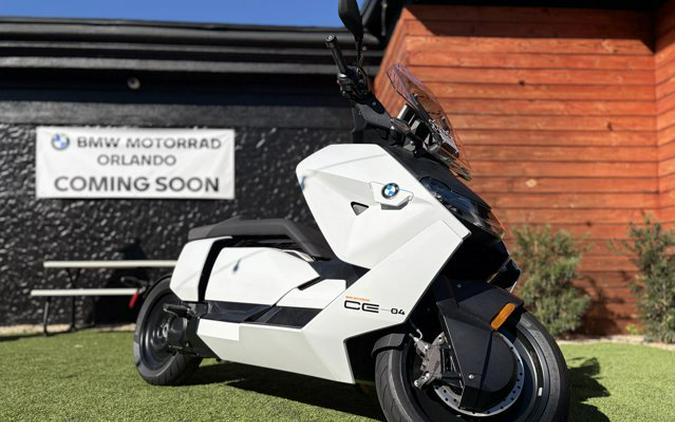 2024 BMW CE 04