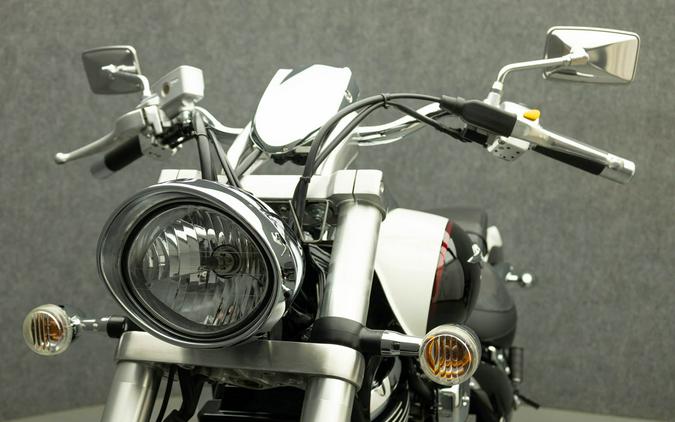 2009 SUZUKI M50 BOULEVARD 800