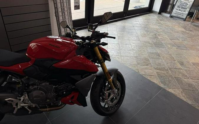 2025 Ducati Streetfighter V2 S