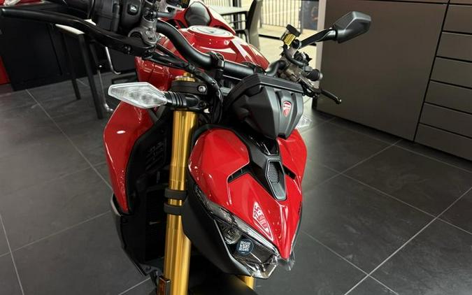 2025 Ducati Streetfighter V2 S