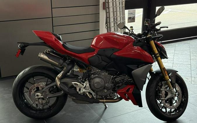 2025 Ducati Streetfighter V2 S