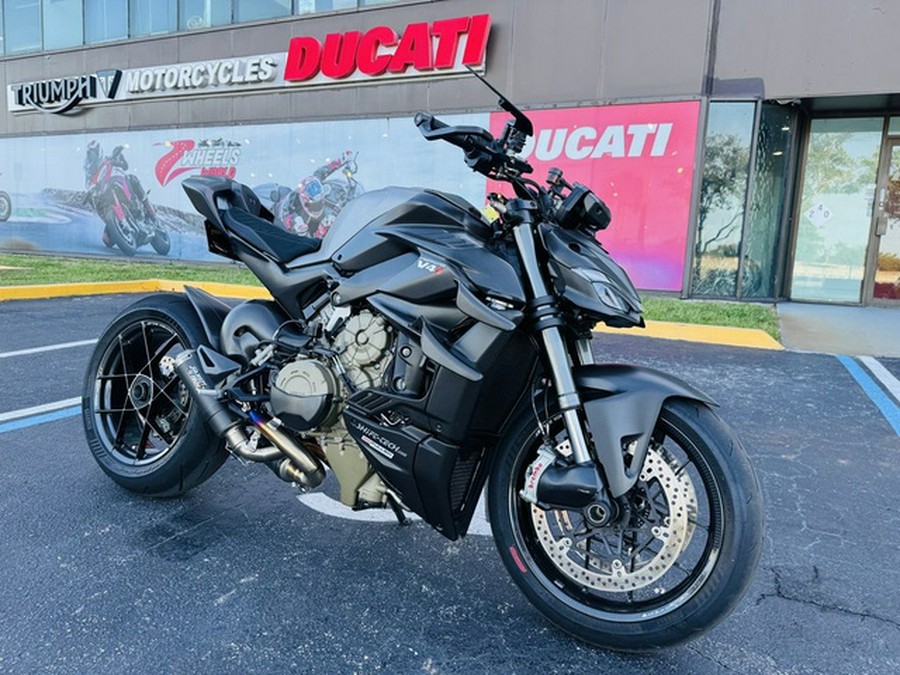 2023 Ducati Streetfighter V4 Ducati Red