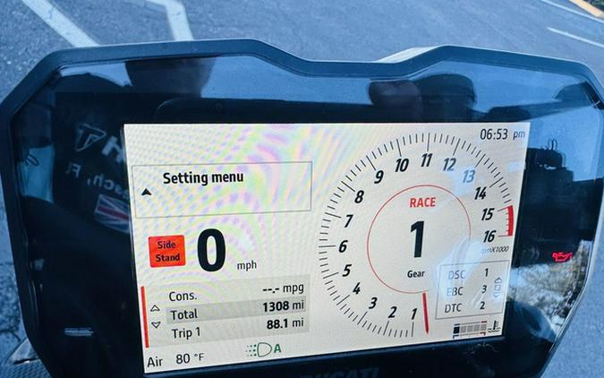 2023 Ducati Streetfighter V4 Ducati Red