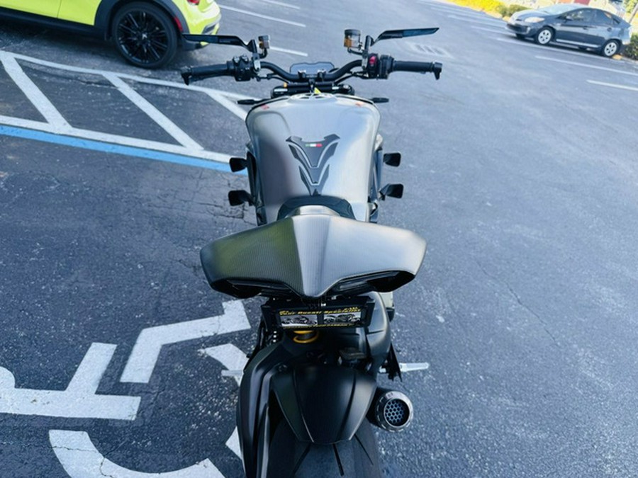 2023 Ducati Streetfighter V4 Ducati Red