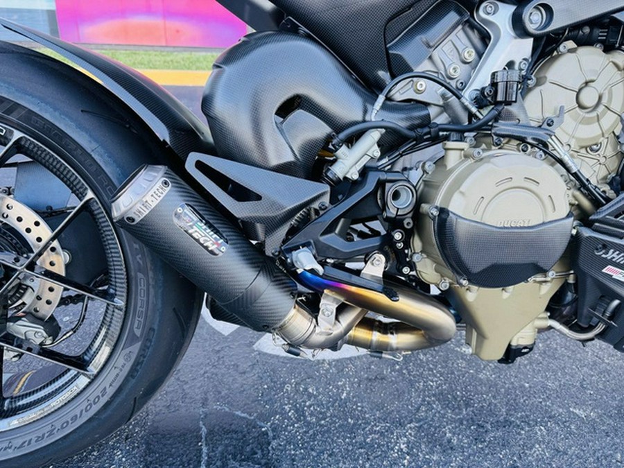 2023 Ducati Streetfighter V4 Ducati Red