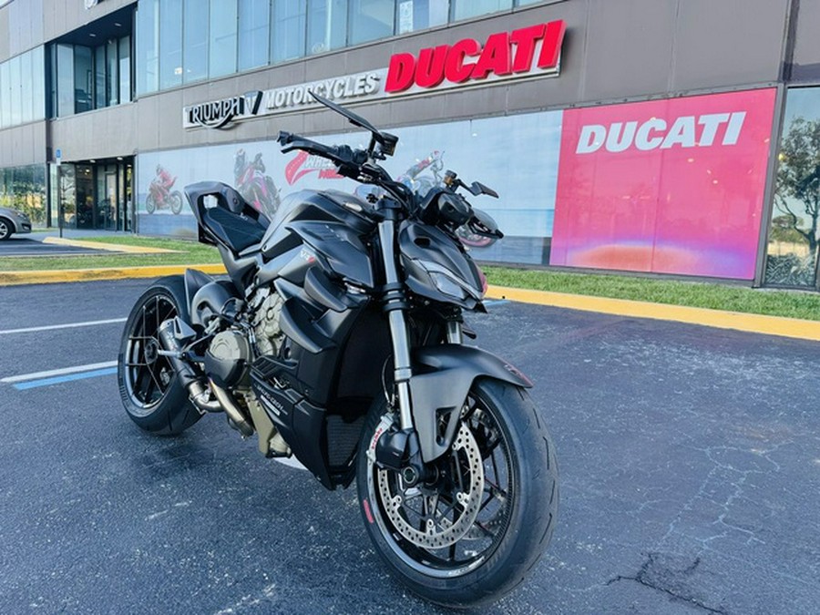 2023 Ducati Streetfighter V4 Ducati Red