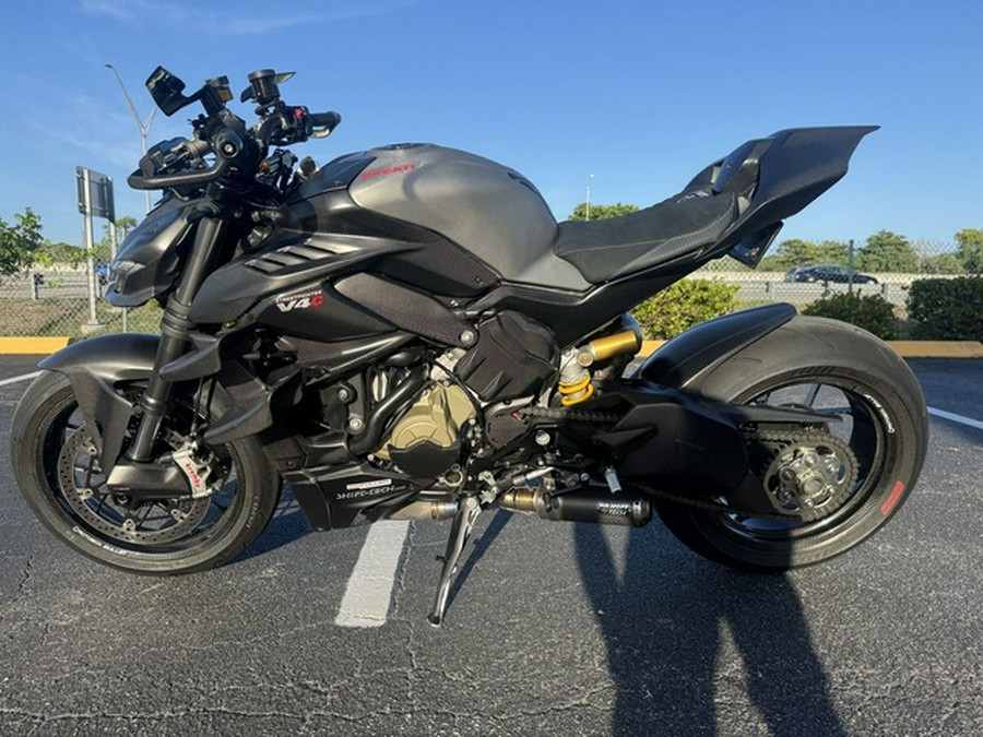 2023 Ducati Streetfighter V4 Ducati Red