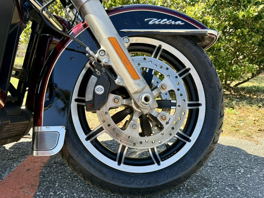 2014 Harley-Davidson® Electra Glide® Ultra Classic® FLHTCU