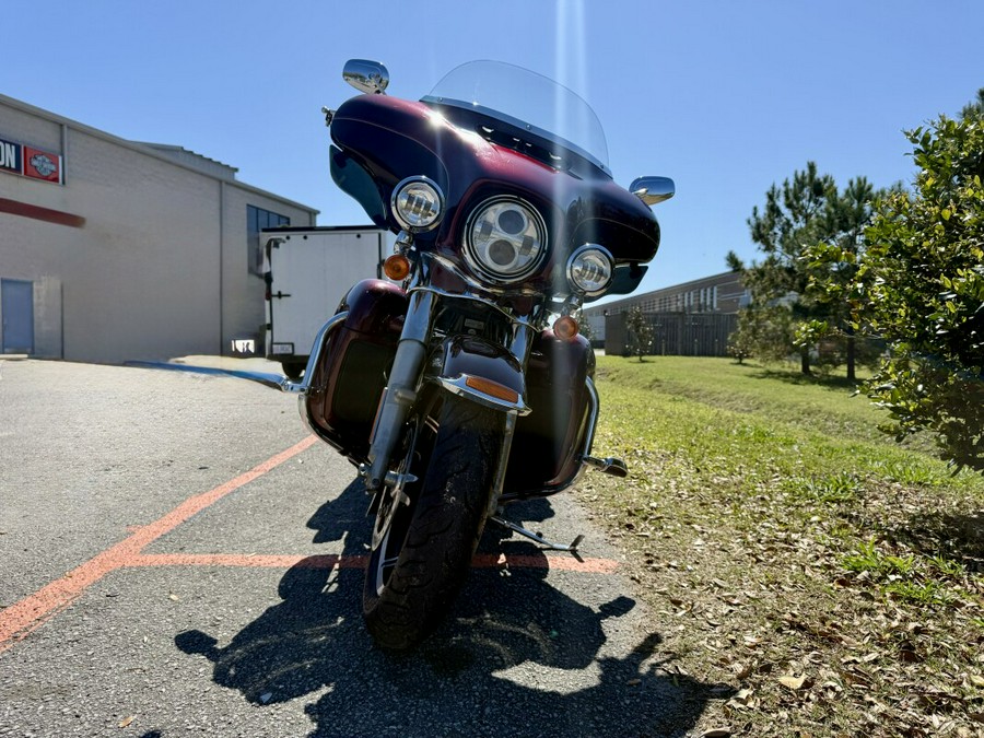 2014 Harley-Davidson® Electra Glide® Ultra Classic® FLHTCU