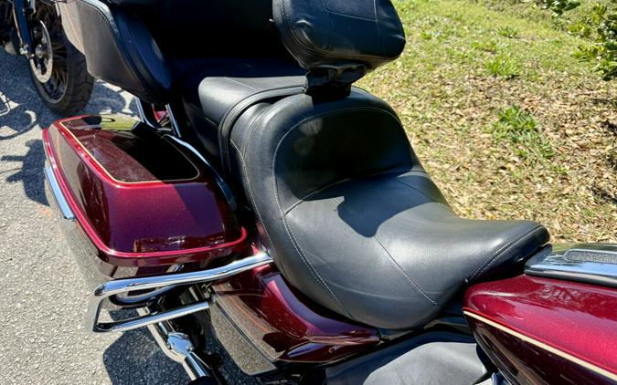 2014 Harley-Davidson® Electra Glide® Ultra Classic® FLHTCU