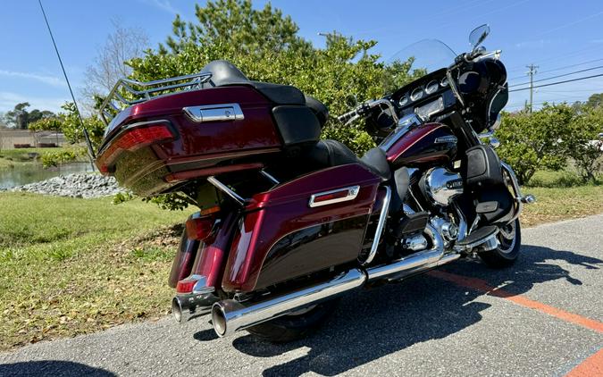 2014 Harley-Davidson® Electra Glide® Ultra Classic® FLHTCU
