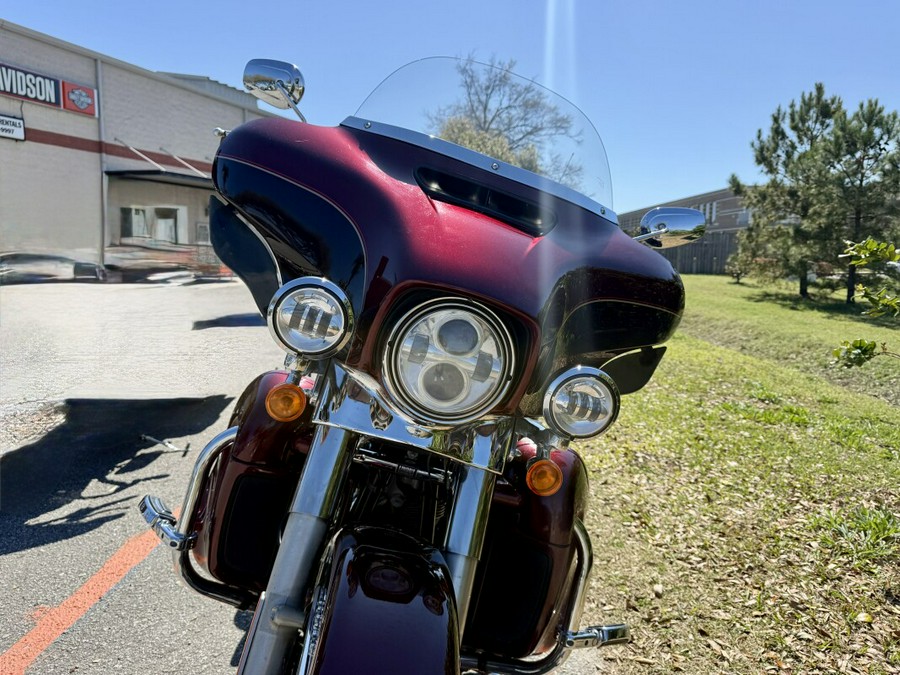2014 Harley-Davidson® Electra Glide® Ultra Classic® FLHTCU