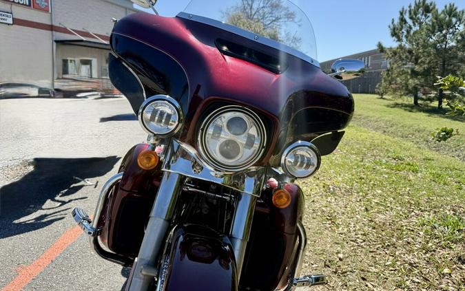 2014 Harley-Davidson® Electra Glide® Ultra Classic® FLHTCU