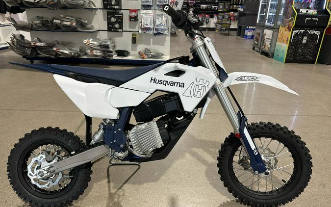 2027 Husqvarna EE 5