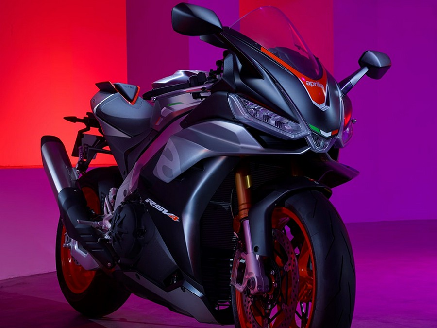 2024 Aprilia RSV4 1100