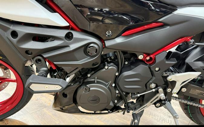 2026 Kawasaki Z500 SE ABS