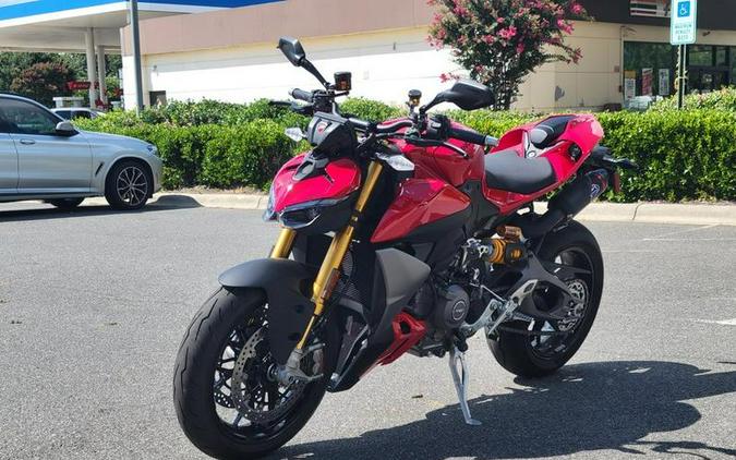 2025 Ducati Streetfighter V2 S