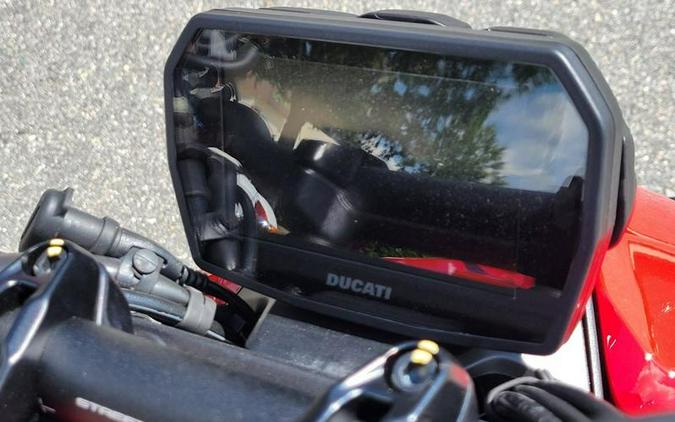 2025 Ducati Streetfighter V2 S