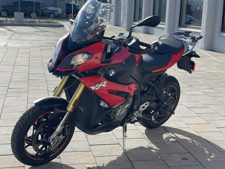 2018 BMW S 1000 XR Racing Red