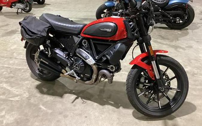 2022 Ducati Scrambler Icon Dark Review [10 Fast Facts]