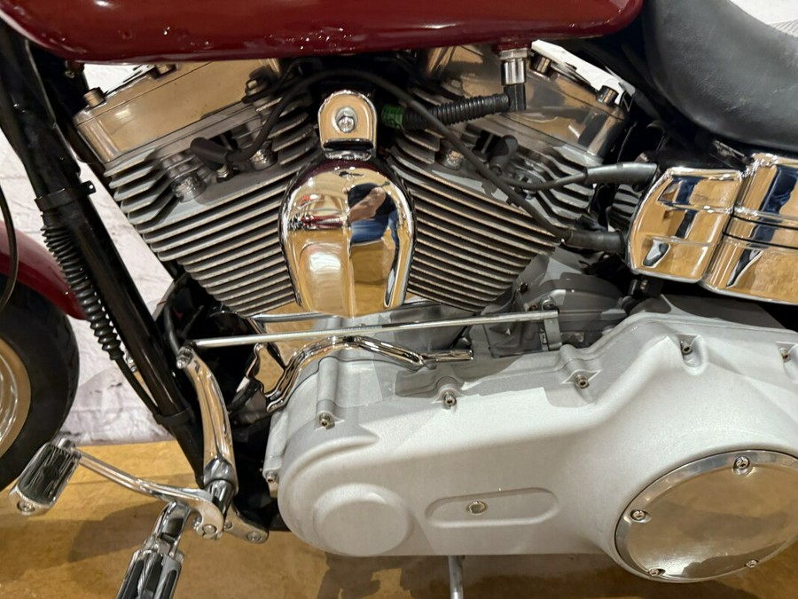 2006 Harley-Davidson® Super Glide® FXDI 309095 Real Red Pearl