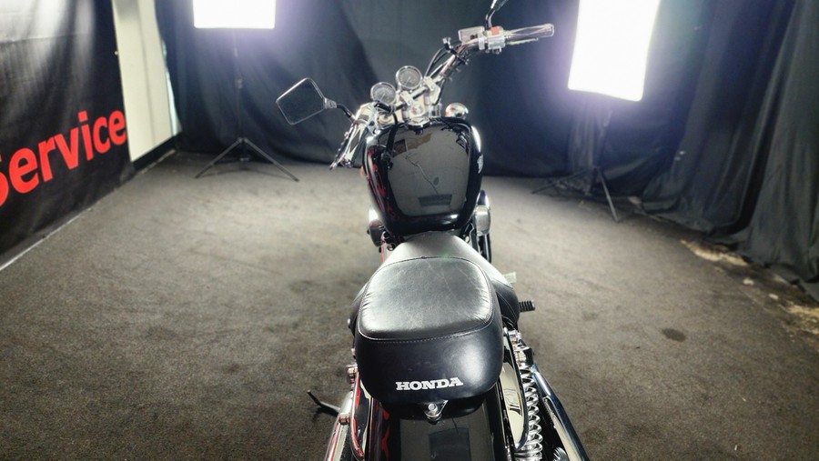 2002 HONDA VF750C2 - F801276