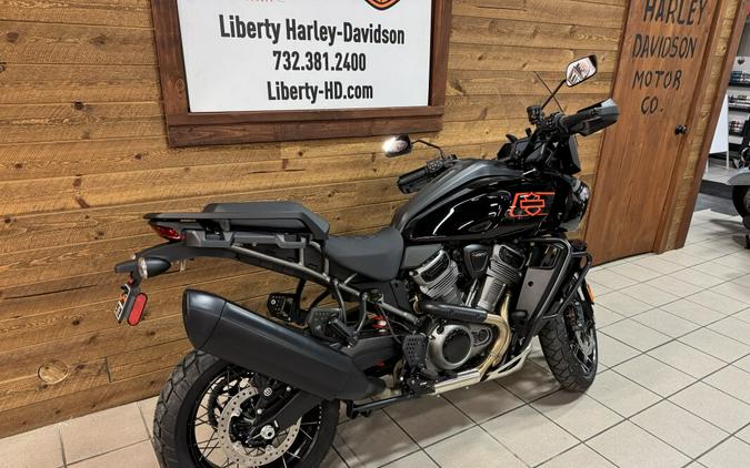 2026 Pan America Special Vivid Black RA1250S