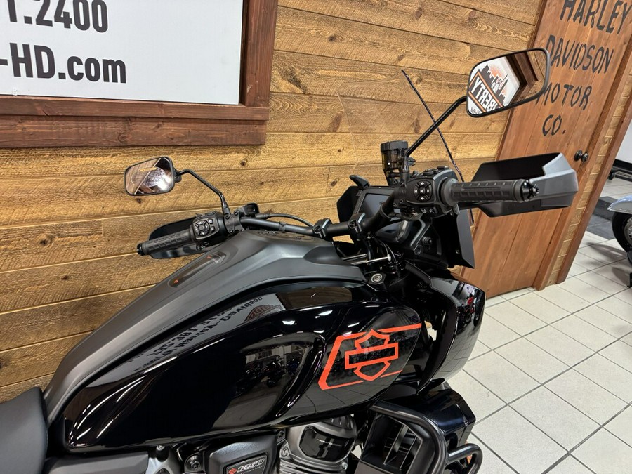 2026 Pan America Special Vivid Black RA1250S