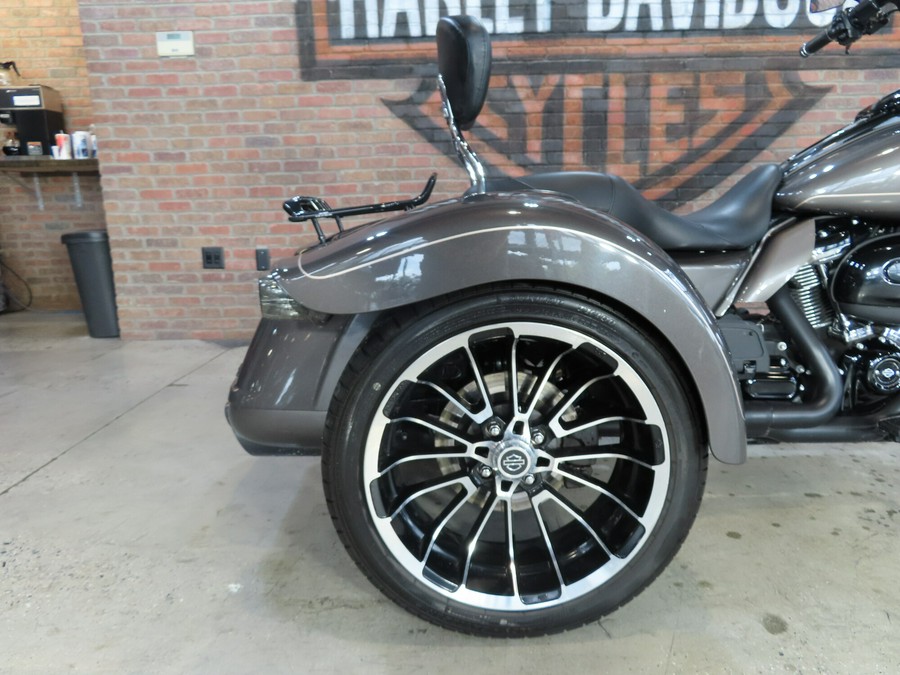2023 Harley-Davidson® Road Glide® 3 FLTRT
