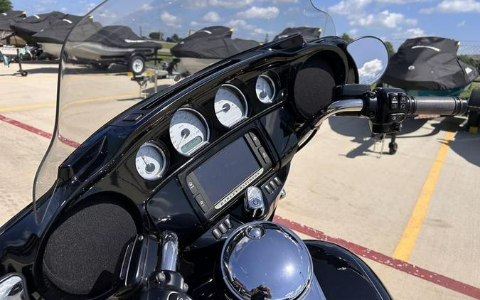 2015 Harley-Davidson® FLHXS - Street Glide® Special
