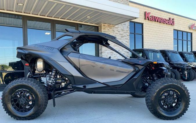 2026 Can-Am Maverick R X RS With Smart-Shox Triple Black