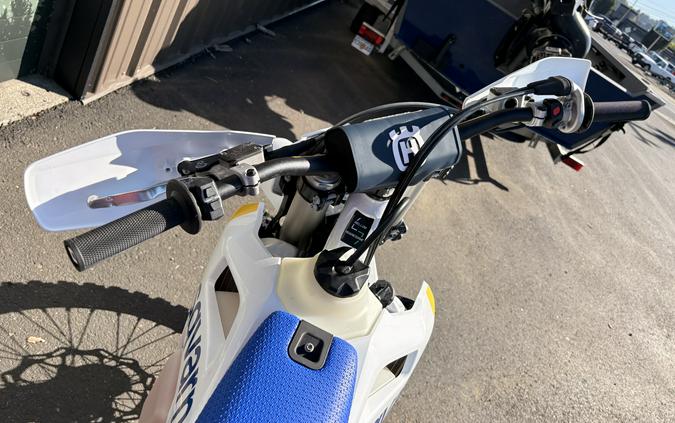 2027 Husqvarna TX 300 - 47439