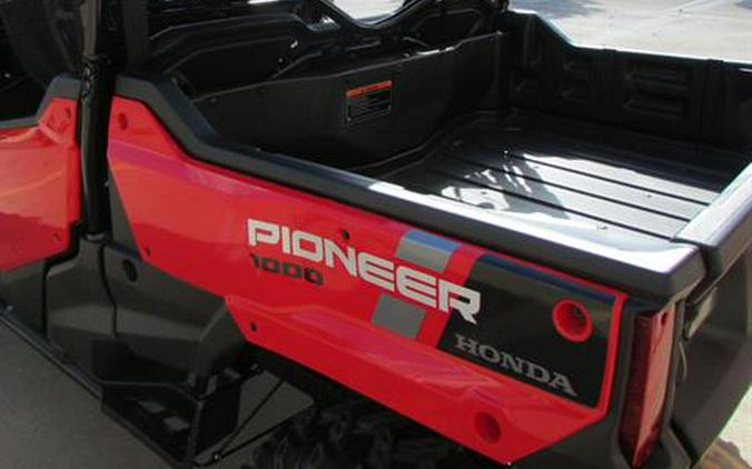 2023 Honda Pioneer 1000-6 Deluxe Crew