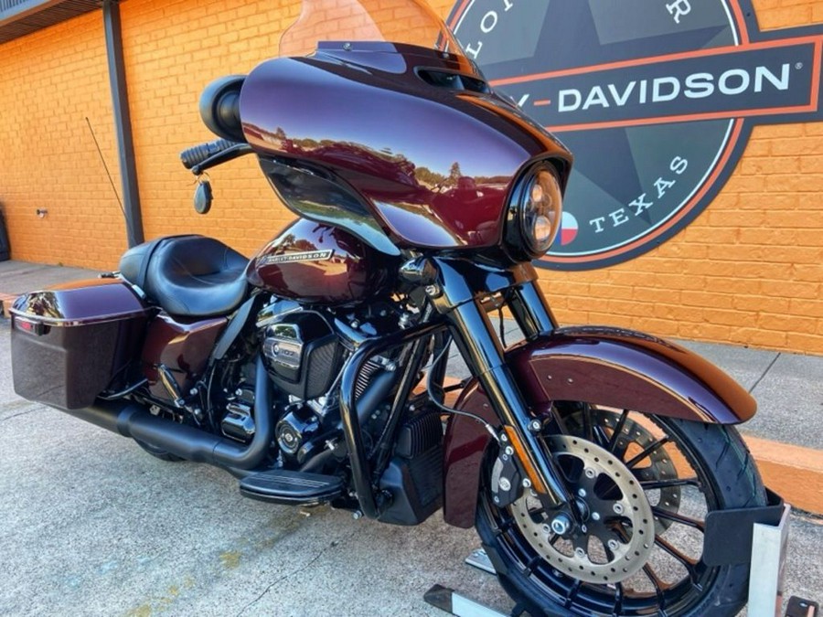 2018 Harley-Davidson® FLHXS - Street Glide® Special