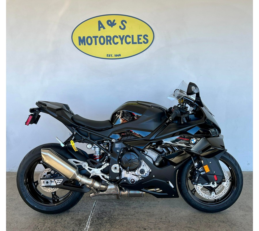 2026 BMW S 1000 RR