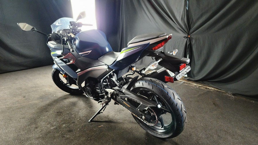 2022 KAWASAKI NINJA 400 ABS - FAF3712