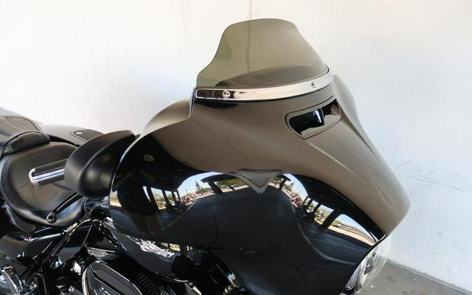 2016 Harley-Davidson® FLHXSE - CVO™ Street Glide®