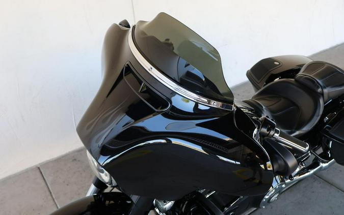 2016 Harley-Davidson® FLHXSE - CVO™ Street Glide®