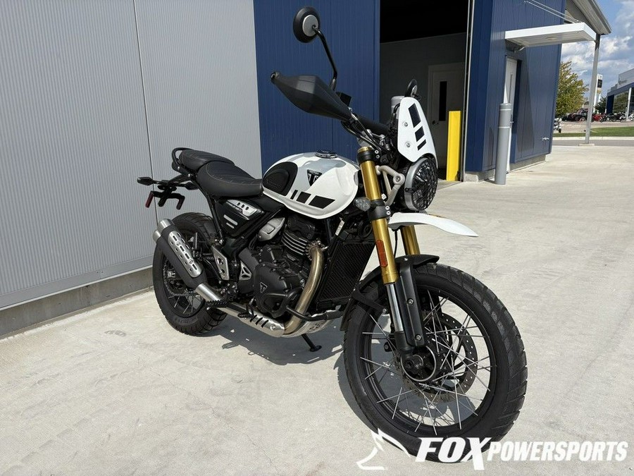 2026 Triumph Scrambler 400 XC Vanilla White