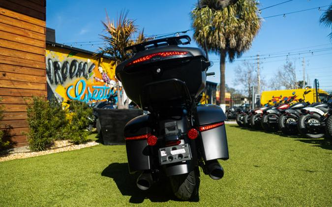 2025 Indian PURSUIT DARK HORSE 112 RIDER ASSIST