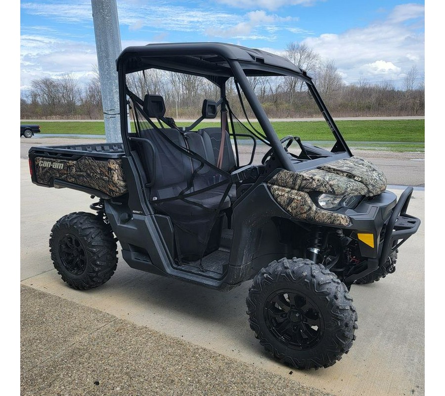 2020 Can-Am® Defender Mossy Oak Edition HD10