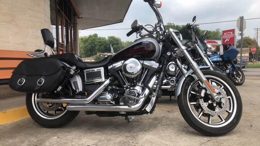 2015 Harley-Davidson Low Rider Two-Tone Brilliant Silver Pearl/Vivid Black