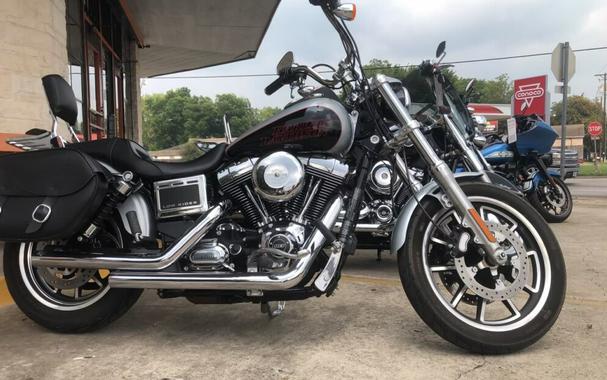 2015 Harley-Davidson Low Rider Two-Tone Brilliant Silver Pearl/Vivid Black