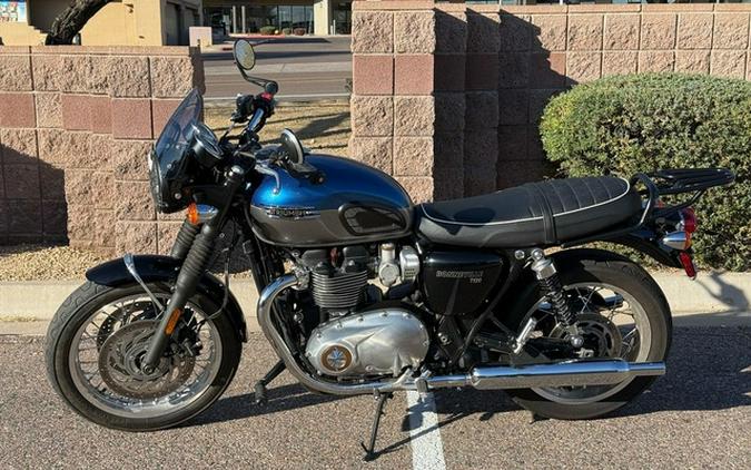 2022 Triumph Bonneville T120 Cobalt Blue/Silver Ice