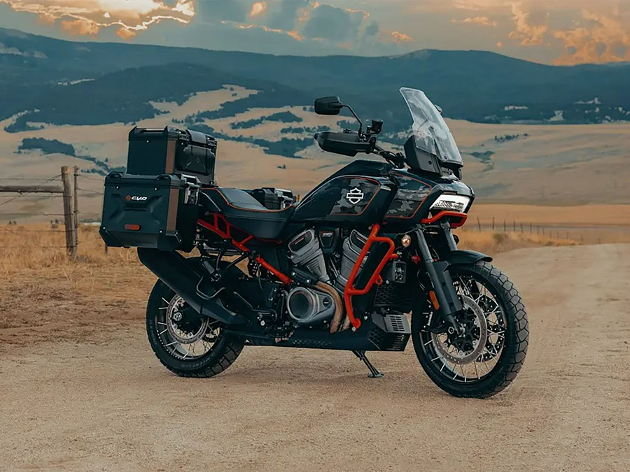 2025 Harley-Davidson CVO™ Pan America®